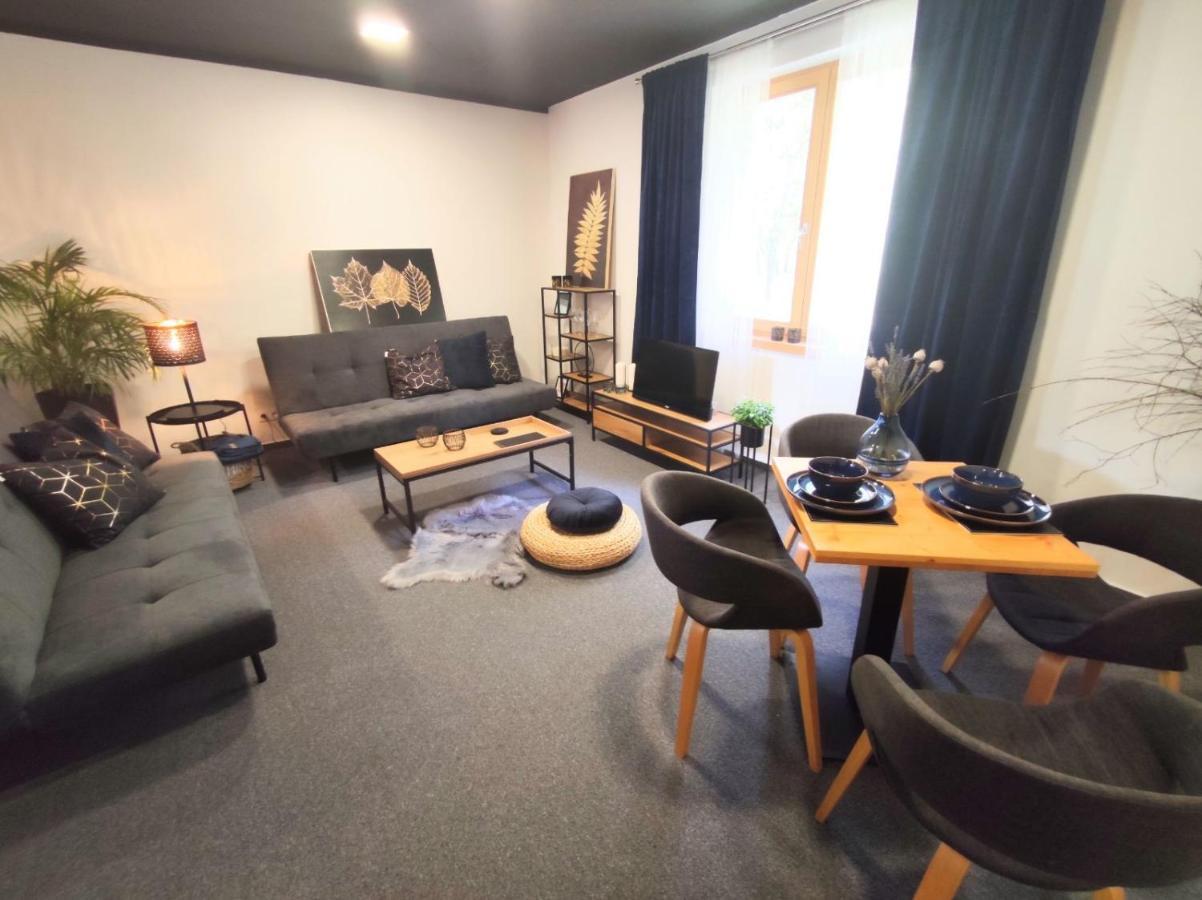 Apartman Park Zilina & Free Parking ภายนอก รูปภาพ